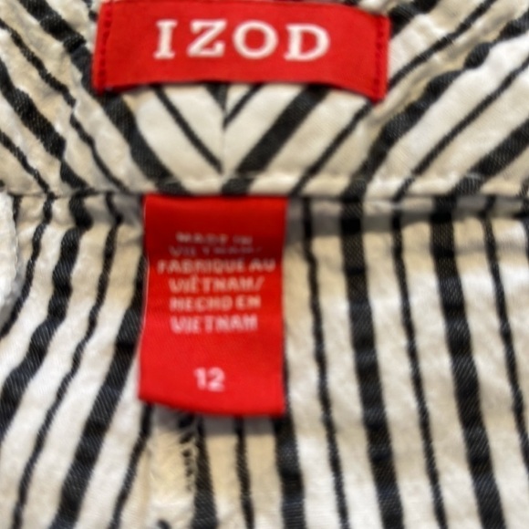 IZOD WOMENS STRIPE SHORTS - Picture 3 of 4